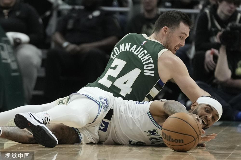 背身抢断不 背身抢断不