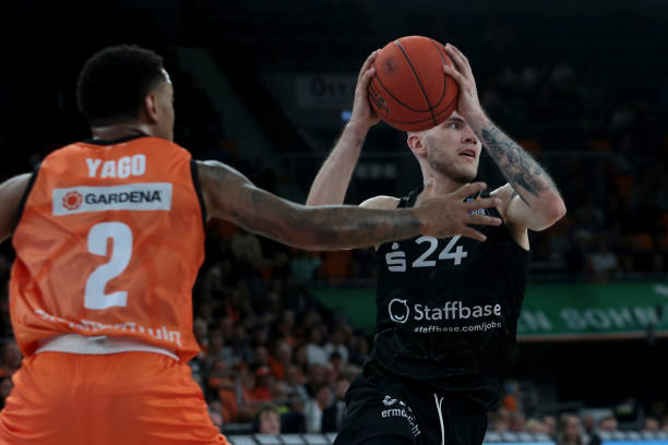 随着锋线核 随着锋线核