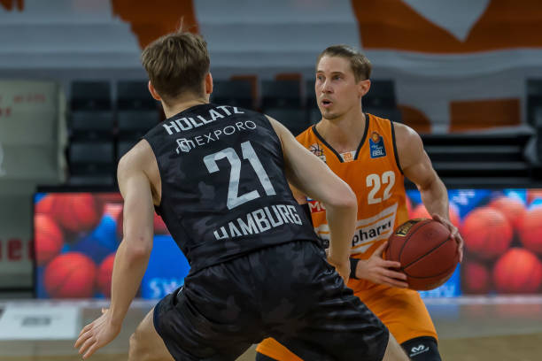 线型的游泳 线型的游泳