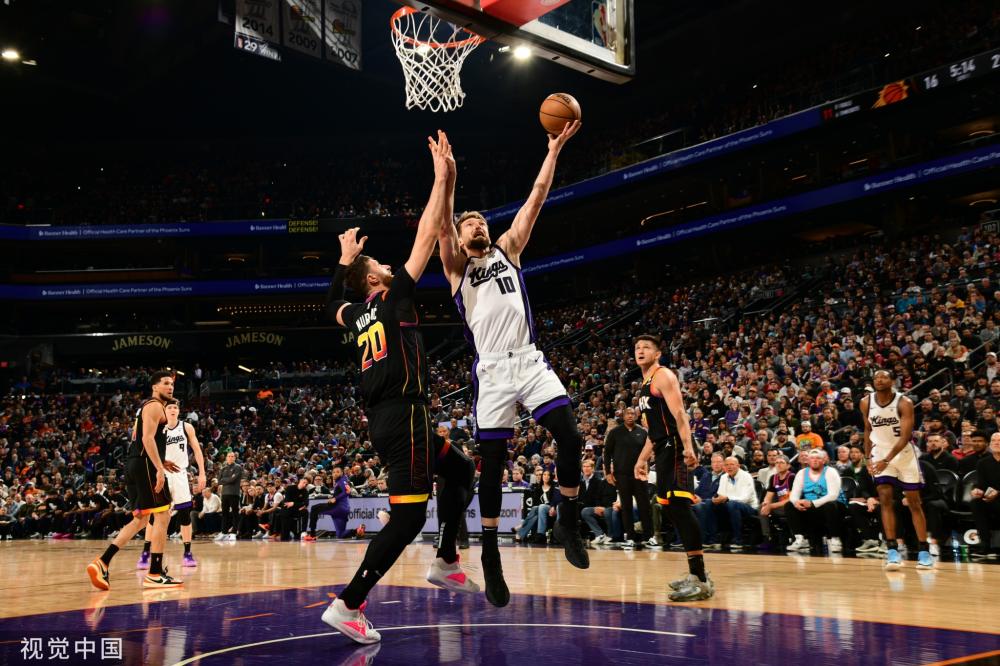 尽管他们在 尽管他们在